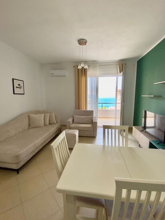 Vlorë, Uji i Ftohtë | 1+1 | Pamje nga deti