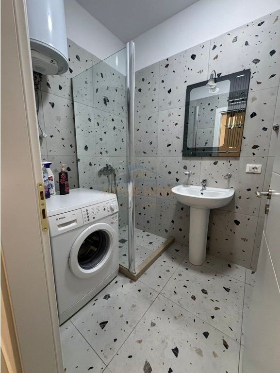 Qera, Apartament 1+1, 5 Maji , Tirane