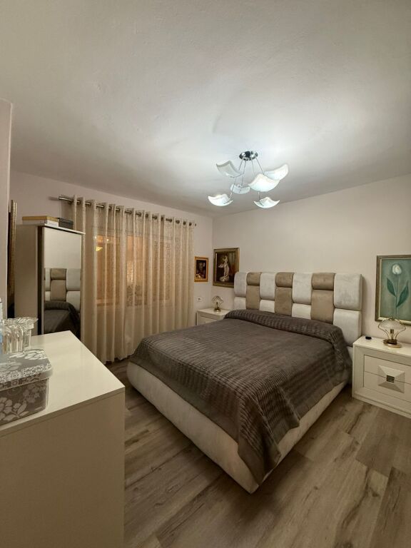 Apartament 2+1 ne shitje , Rruga e Kavajes