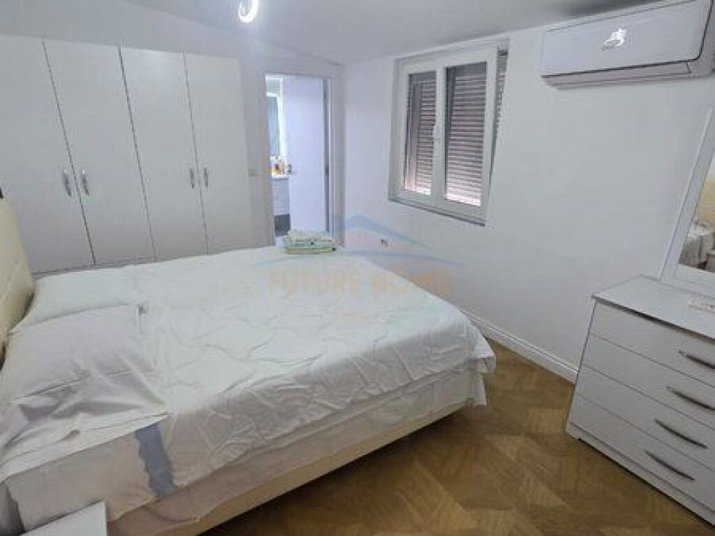 Shiten , 2 Apartamente , Tirana e Re , Tirane