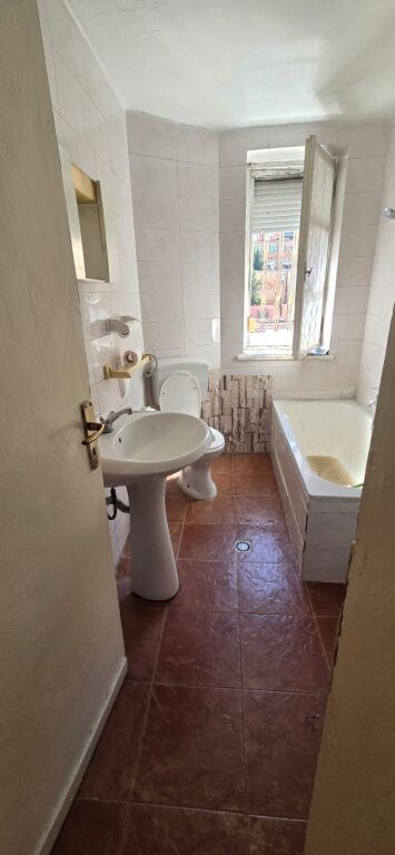 Shitet Apartament 2+1 – Myslym Shyri