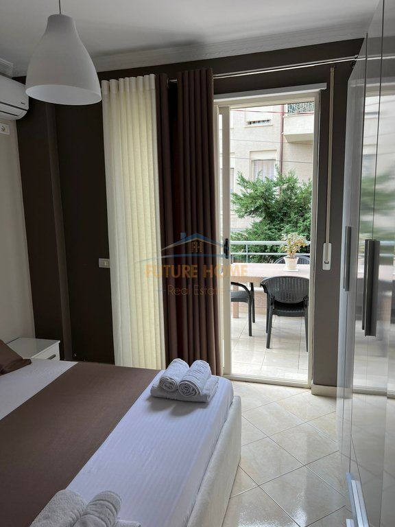 Apartament 1+1,Shitje, Rruga Peti.