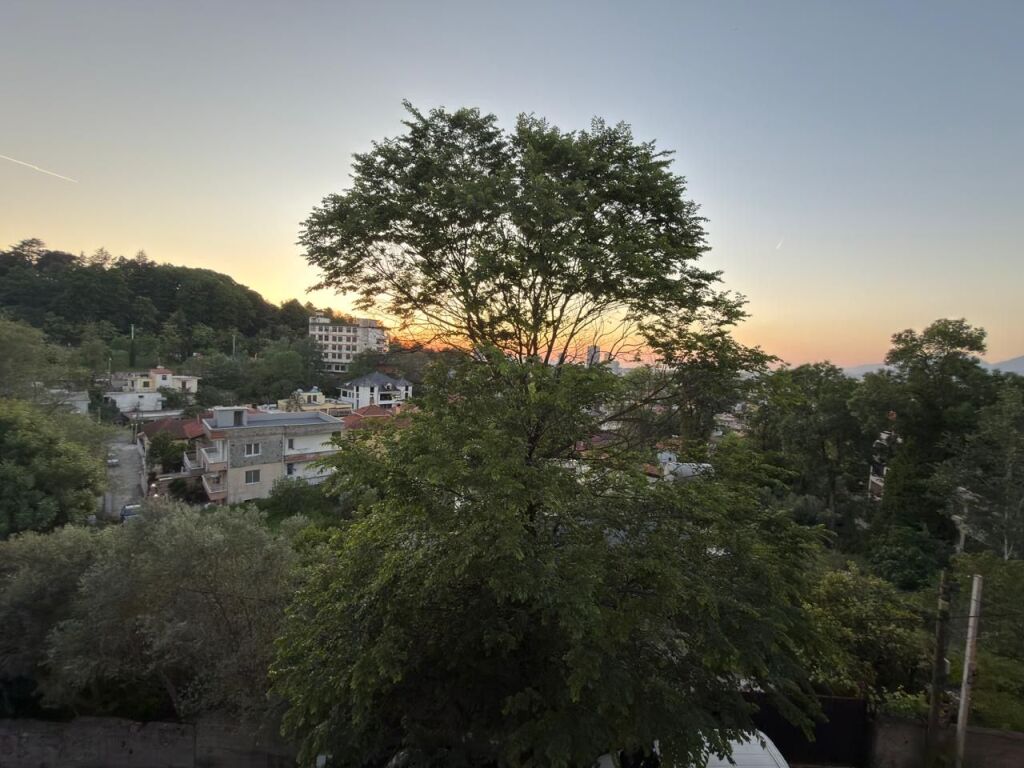 Apartament 1+1+Ballkon me Qira Rruga e Elbasanit
