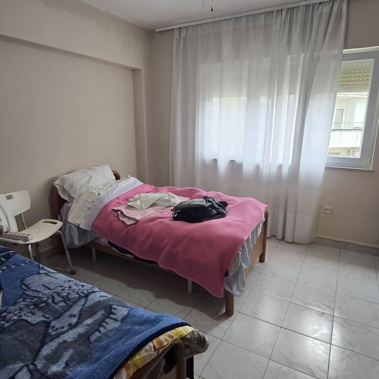 Shitet  Bllok (Pranë Sheshit Willson) 🏠 Apartament 2+Kuzhinë+1+2 (Mundësi ndarje 3+1)  