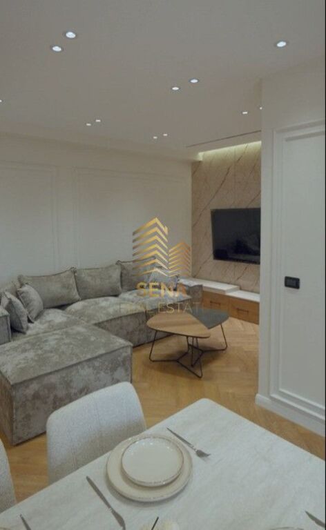 In vendita, Appartamento 2+1+Guardaroba+Balcone, Di fronte a Delijorgji, 24.000.000 Leke (ID: SRE-K003)