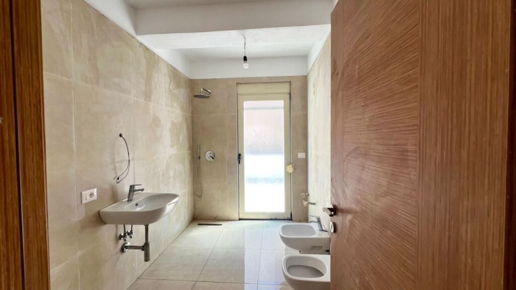 🏠PENTHOUSE FOR SALE: 2+1+2wc (172m²)  📍 Yzberisht 🔥  989€/m2  🔥  CRAZY DEAL   -  139,500€ - Building V.2016  ( Near k. Cabej)