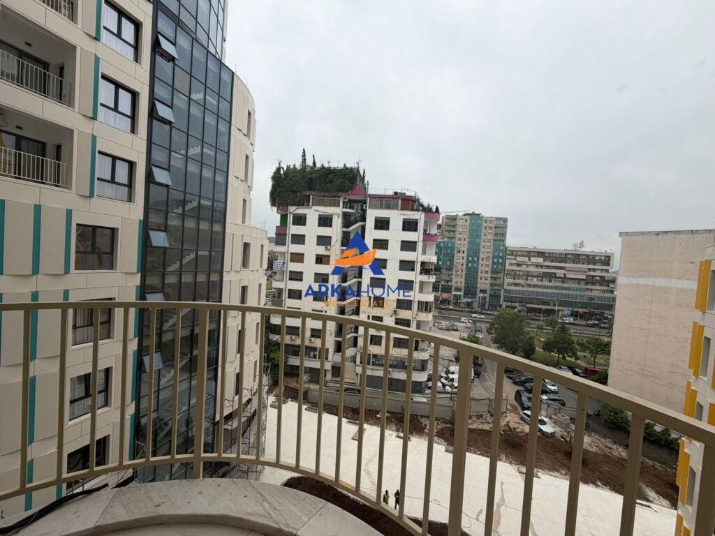 JEPET APARTAMENT ME QERA PER ZYRA 73M2 "KOMPLEKSI ULTRA, PËRBALLË RING CENTER" 700 EURO