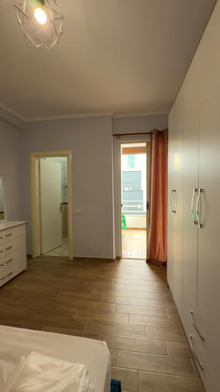 Shitet, Apartament 2+1+2, Rotonda e Astirit, Tirane.