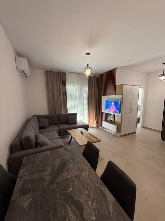 Affitto | Apartament 1 + 1 | Rruga 5 Maji | 500 €/mese