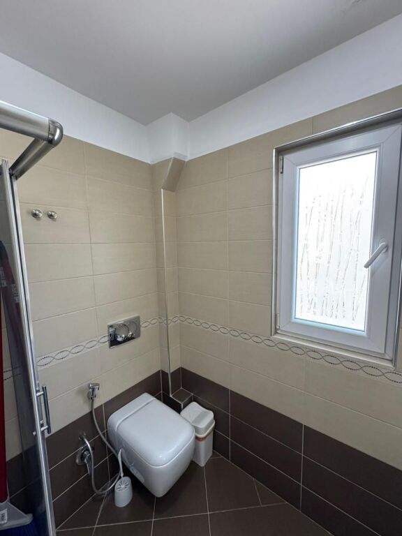 Affittasi a Vasil Shanto