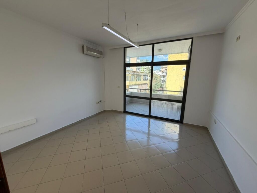 🏢🏡 Jepet me qera 2+1 – Sheshi Willson💰 1000 €/muaj (i diskutueshëm)