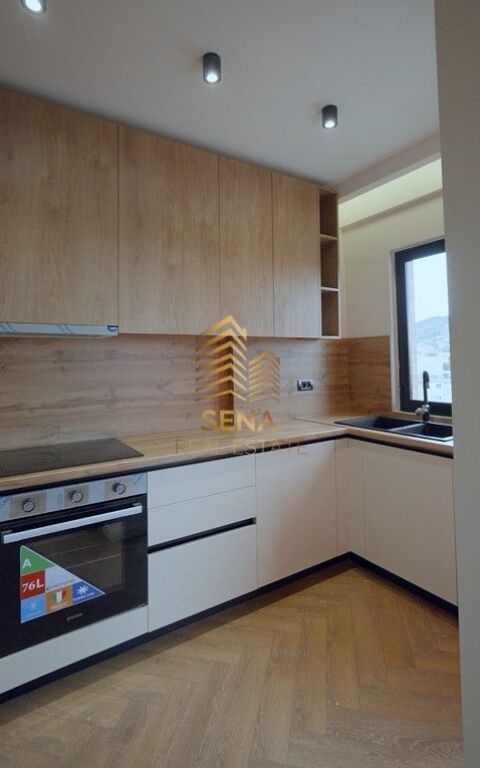 In vendita, Appartamento 2+1+Guardaroba+Balcone, Di fronte a Delijorgji, 24.000.000 Leke (ID: SRE-K003)