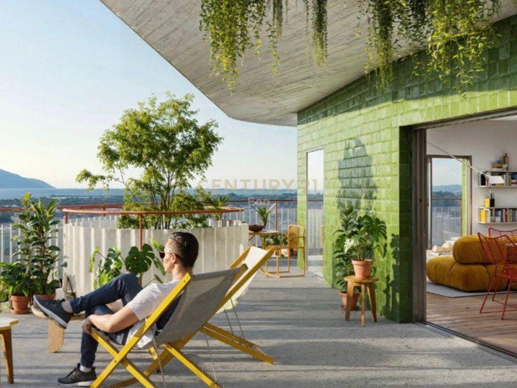 EKSKLUZIVE Vlora One Living - Shitet Penthouse me Pamje Deti !