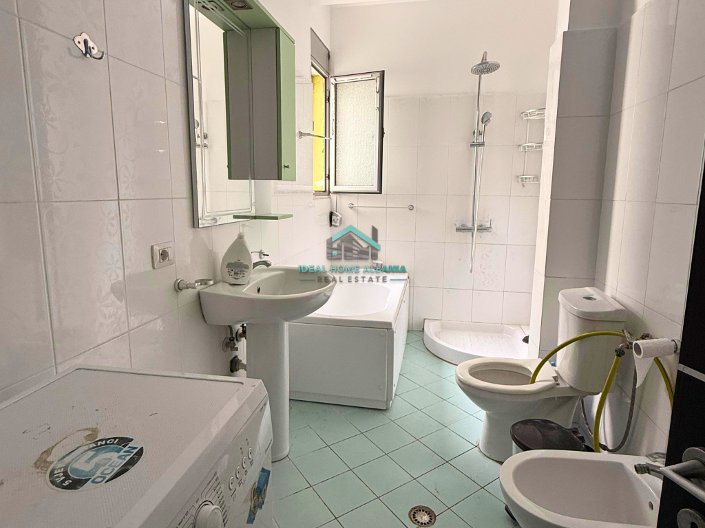 APARTAMENT 2+1+2 NË SHITJE – VLORË