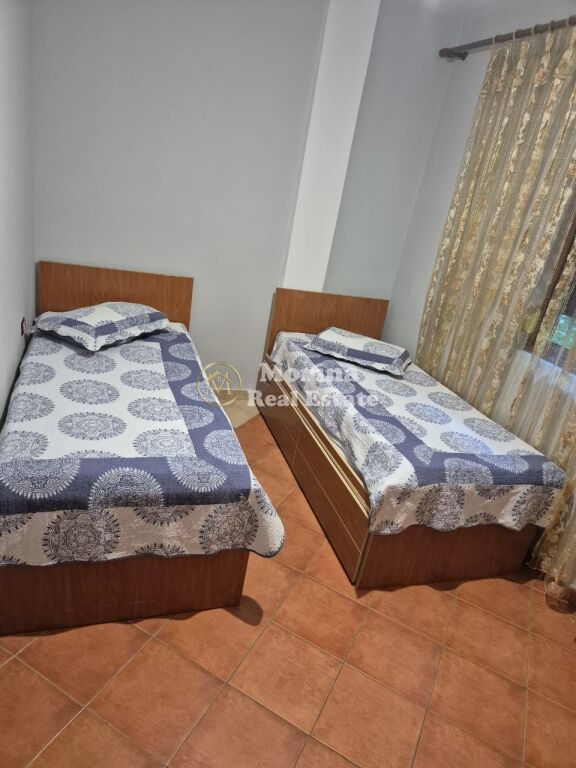 Rent | Apartment 2 + 1 | near QSUT Hospital | 450 €/month