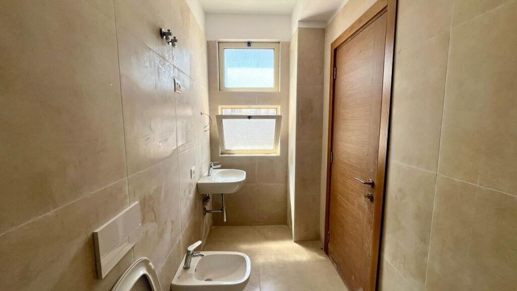 🏠PENTHOUSE FOR SALE: 2+1+2wc (172m²)  📍 Yzberisht 🔥  989€/m2  🔥  CRAZY DEAL   -  139,500€ - Building V.2016  ( Near k. Cabej)