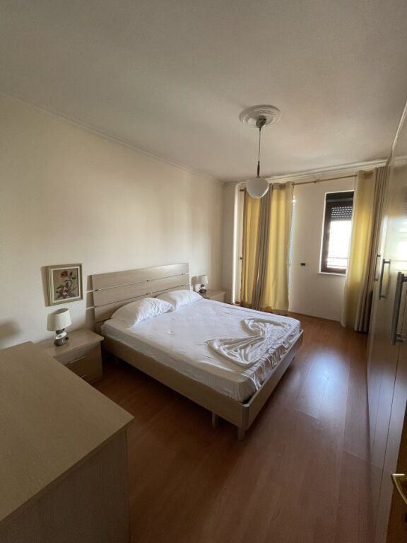 Apartament Me Qera 2+1 Ne Bllok (ID B220821) Tirane