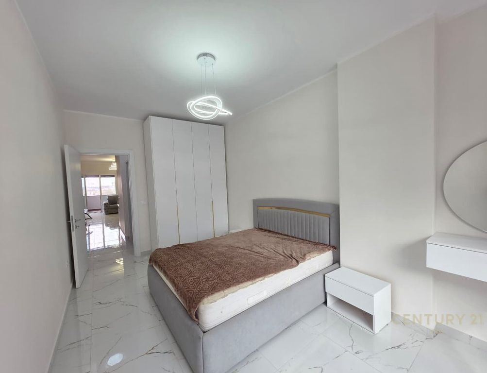 Apartament 1+1 për shitje në Rezidencën Relux, Shkozë