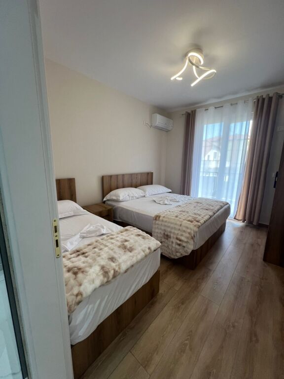 Apartament me qera 2+1