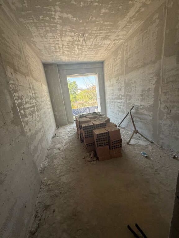 Porcelan 3 Shitet Apartament 3+1+2