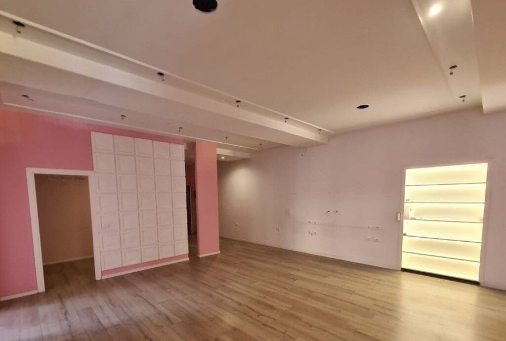 ZYRE TEK STADIUMI DINAMO!