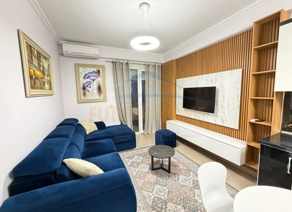 Shitet, Apartament 1+1, Unaza e Re