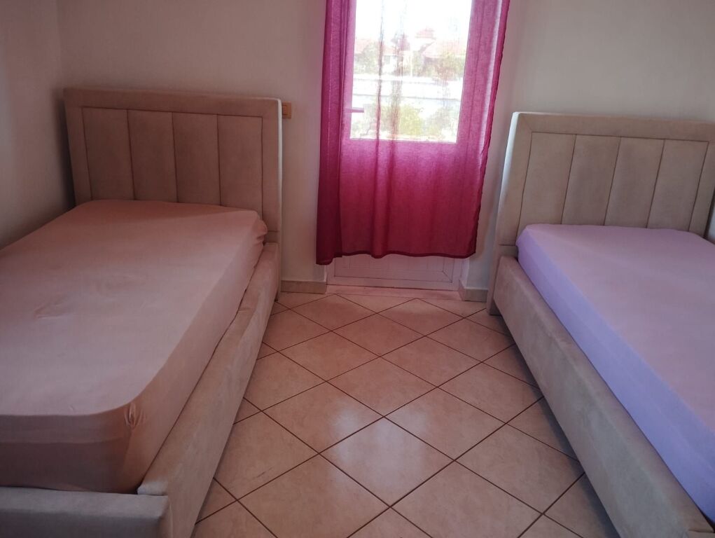 Apartament me qera 1+1 - 📍Laprake, prane SUT,rruga Andon Frasheri