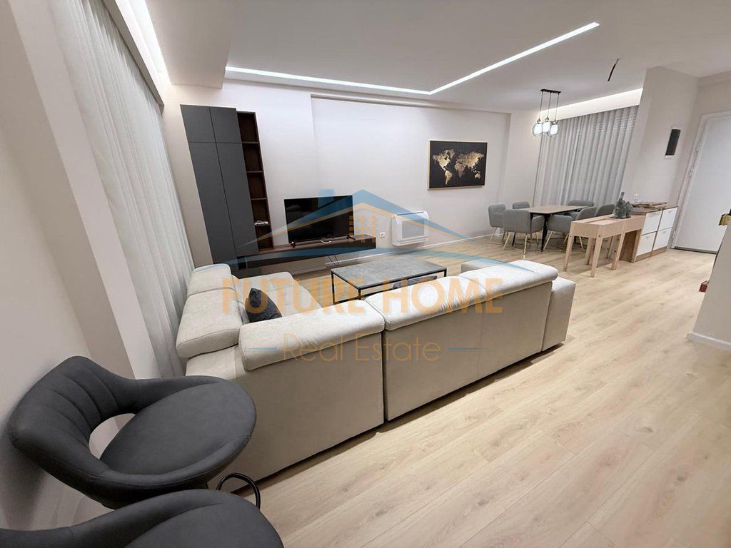 Shitet, Vilë 3-kateshe, Residenca AbA, Farke