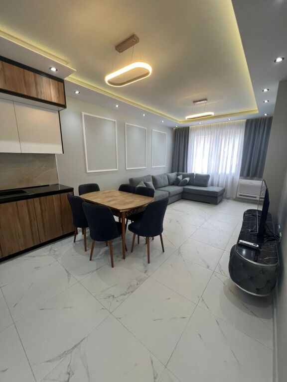 Apartament me qera 2+1