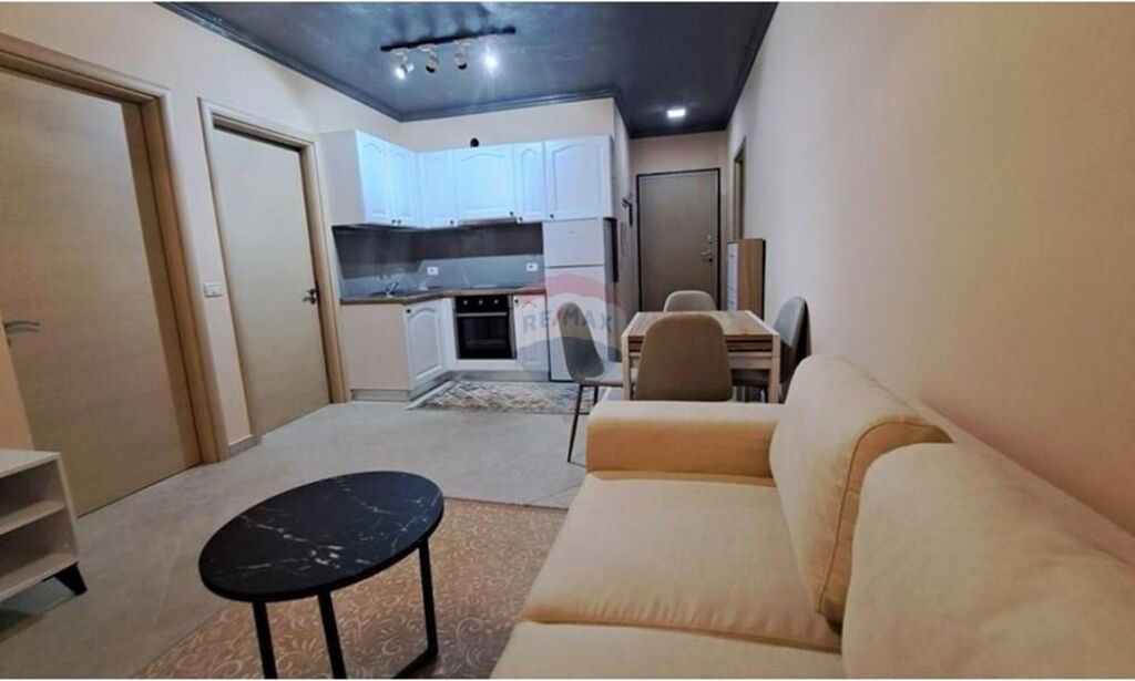 Shitet apartament 2+1 te Mine Peza