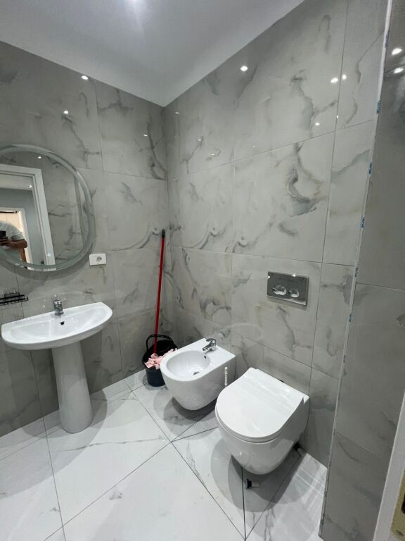 Apartament me qera 2+1