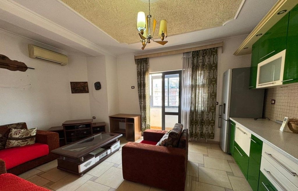 Shitet apartament 2+1 ne Don Bosko, prane rruges Jordan Misja!
