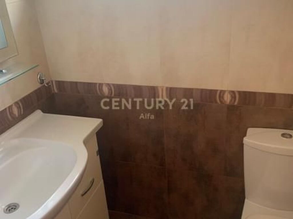 JEPET ME QERA AMBIENT KOMERCIAL 125M2