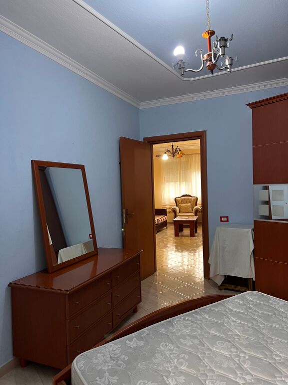 For rent 2+1 Train Station Old Mill 500 thousand lek