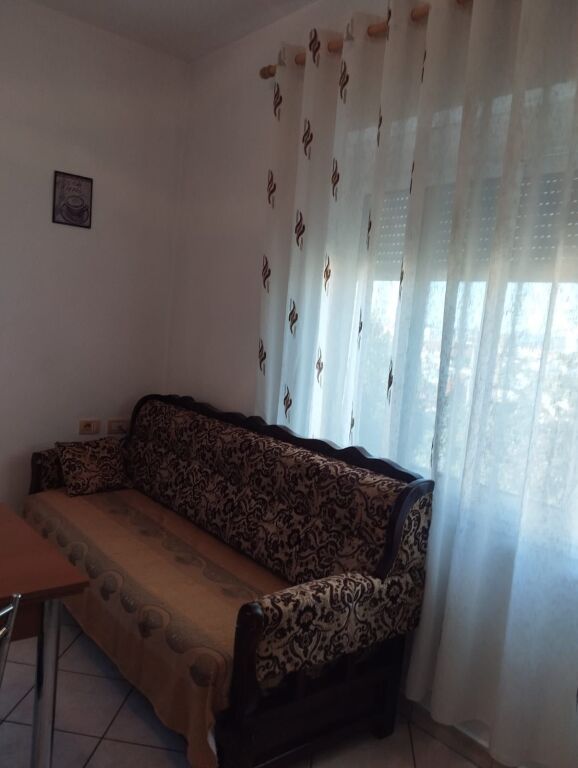 Apartament me qera 1+1 - 📍Laprake, prane SUT,rruga Andon Frasheri