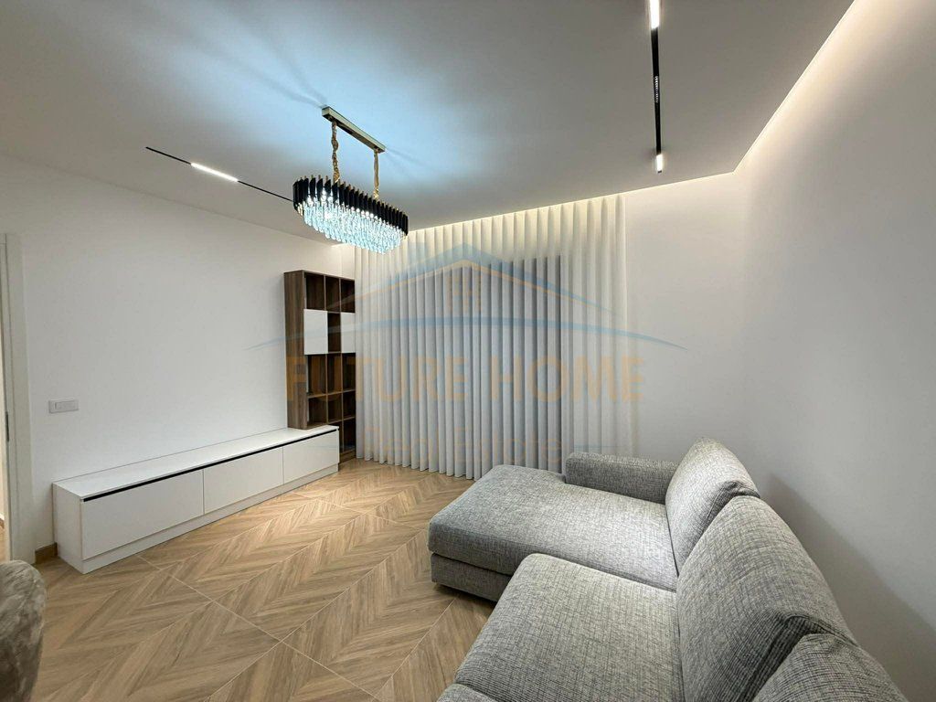 Shitet, 2-  Apartamente 1+1 , Unaza e Re/Astir, Tirane.