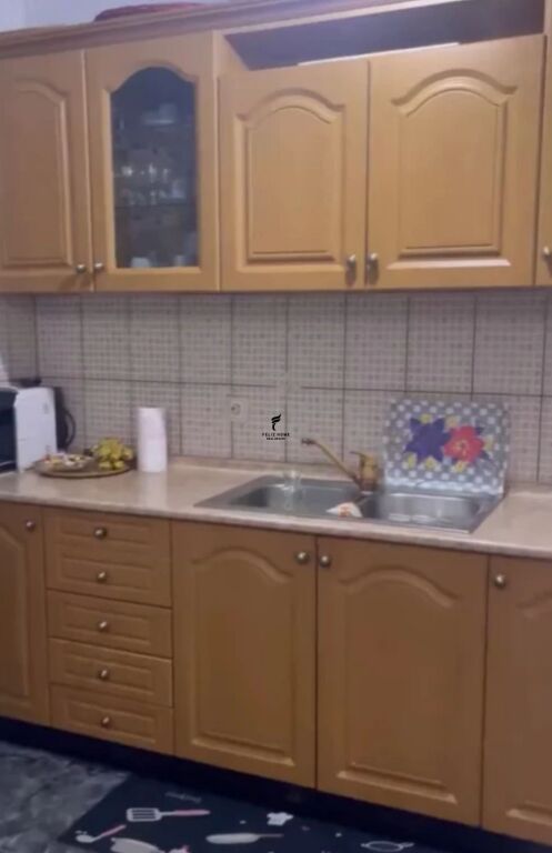 APARTAMENT ME QERA 3+1 VASIL SHANTO 65.000 LEKE  FH-71715