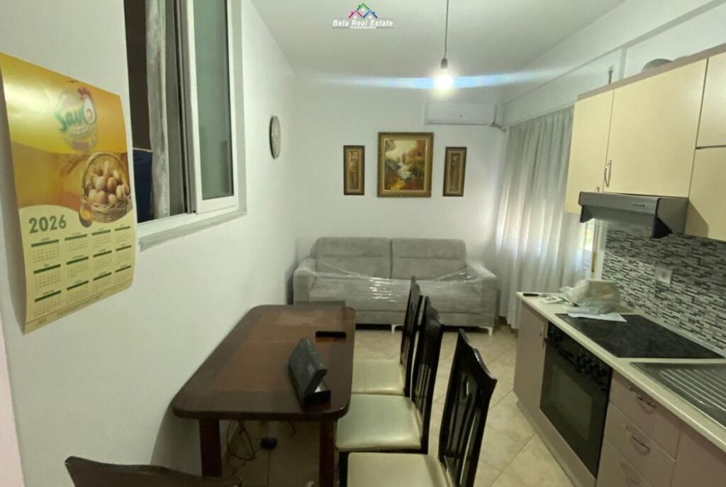 Apartament Me qera 1+1 Tek Komuna e Parisit (ID B2101665) Tirane