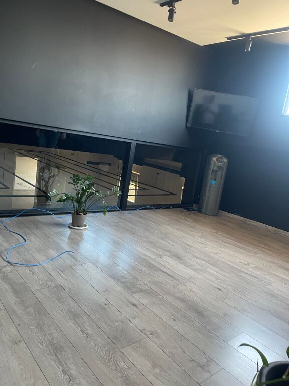 Ambjent 280m2 me Qera ne Qender , Tirane