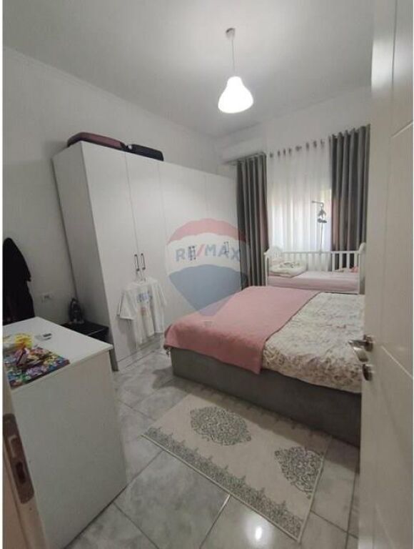 Shitet Apartament 2+1 në Fresk