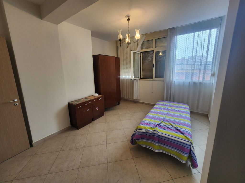 JEPET ME QERA APARTAMENT 1+1 TEK PALLATI SPORTIT