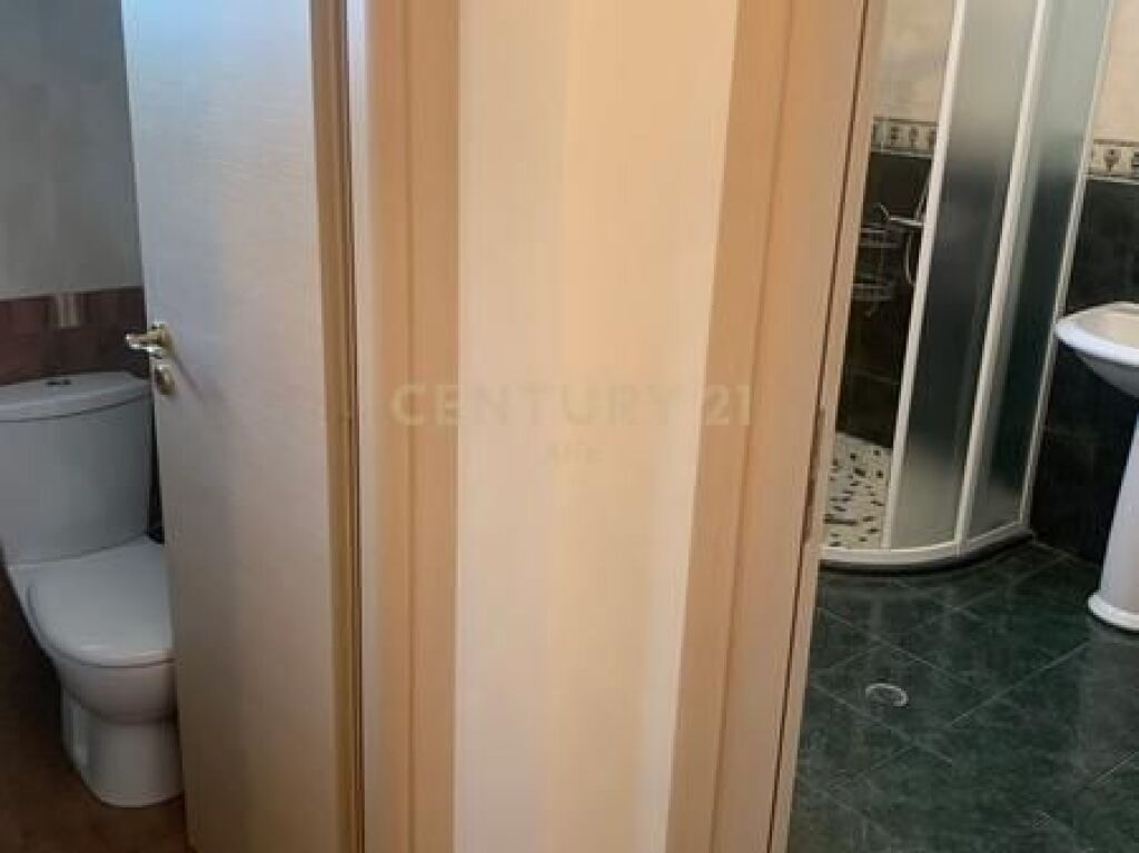 JEPET ME QERA AMBIENT KOMERCIAL 125M2