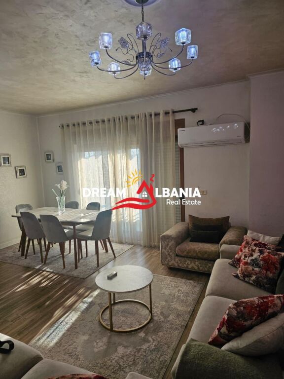 Apartment 3+1 me qera ne qender afer 9 katsheve Tirane (ID 4231489)
