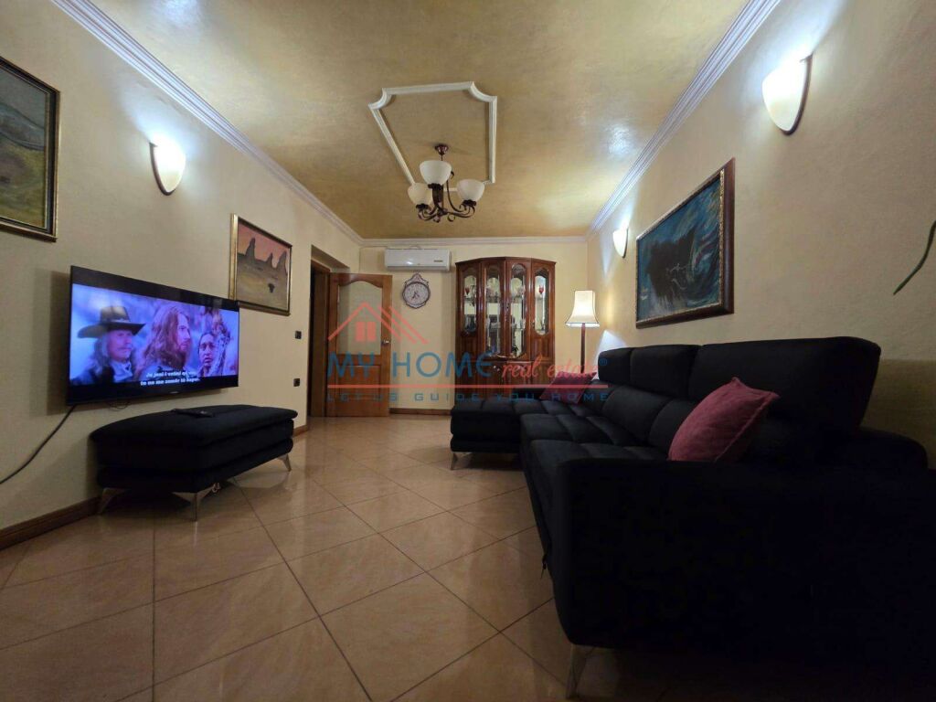 Apartment 3+1 for sale 21 December in Tirana