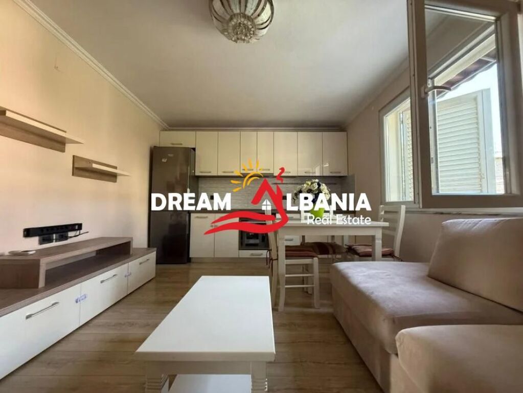 Shitet apartament 2+1 ne zonen e Oxhakut prane komplesit ASL (ID 4129564)
