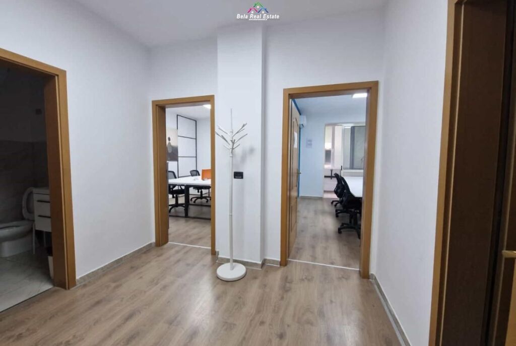 Ufficio In Affitto A Bllok (ID BZ2351) Tirana.