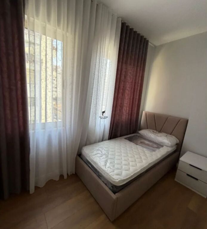 APARTAMENT ME QERA 2+1 YZBERISHT 60.000 LEKE FH-71720
