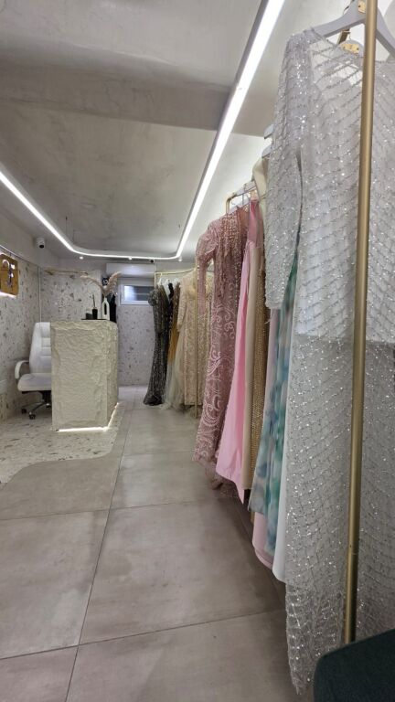 💎 SHITET BIZNESI (BUTIK) – ISH-BLLOK, RRUGË KRYESORE