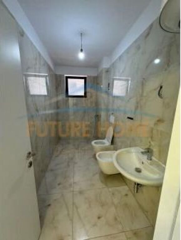 Shitet,Apartament 2+1+2, Rezidenca Future Home, Unaza e re,Tirane