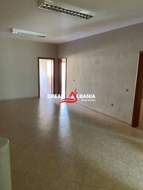 Appartamento 3+1 in affitto in Via Shkelqim Fusha vicino a Kodra e Diellit (ID 4231488)